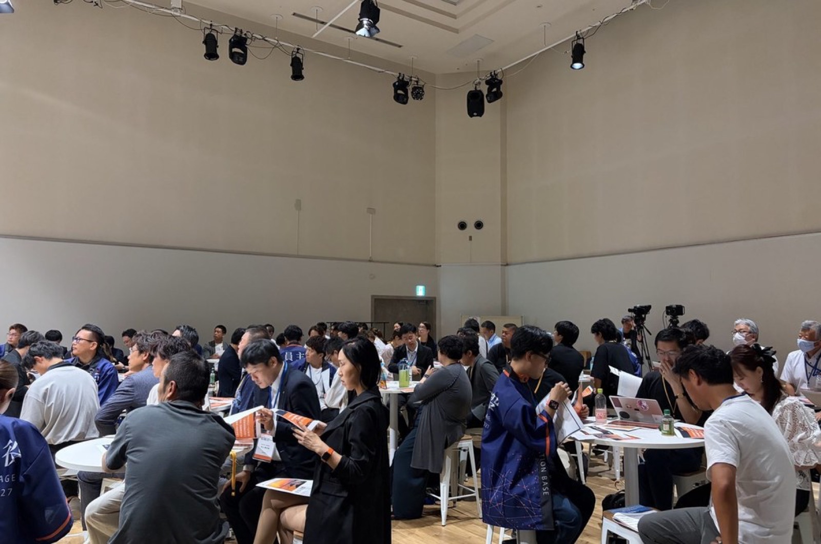 月例会の会場